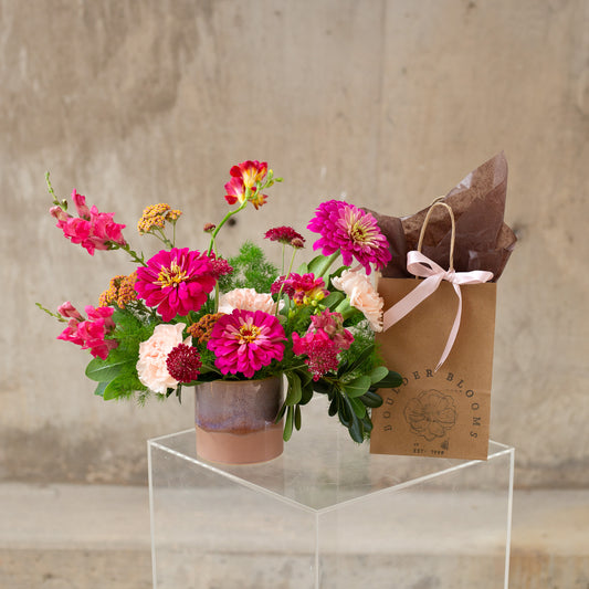 Move-In Bundle: Flowers + Choose Your Gifts